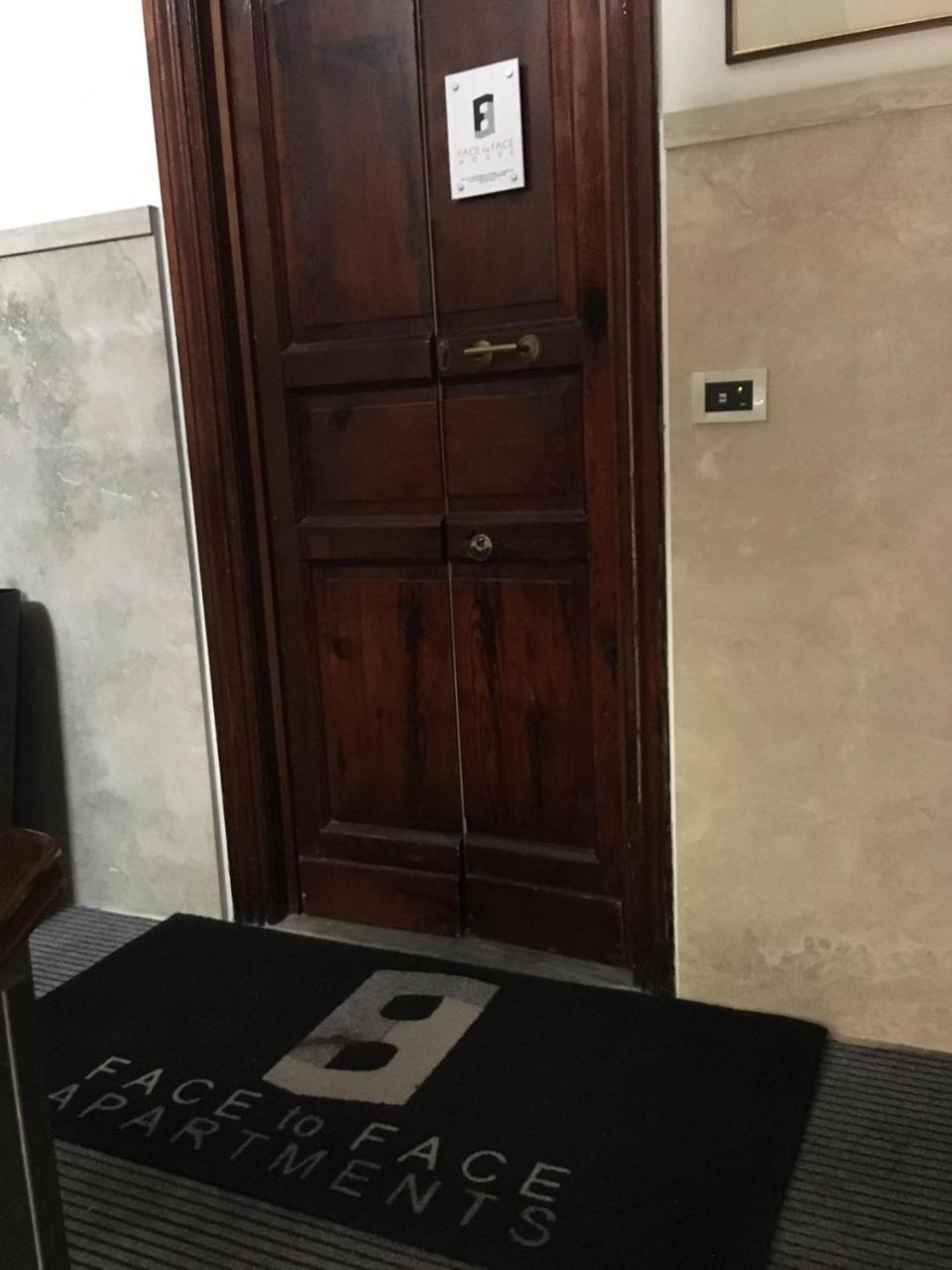 مبيت وإفطار روما Face To Face House المظهر الخارجي الصورة